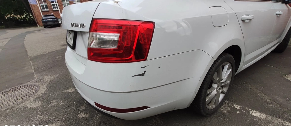 Skoda Octavia cena 59000 przebieg: 104000, rok produkcji 2018 z Szczecin małe 137